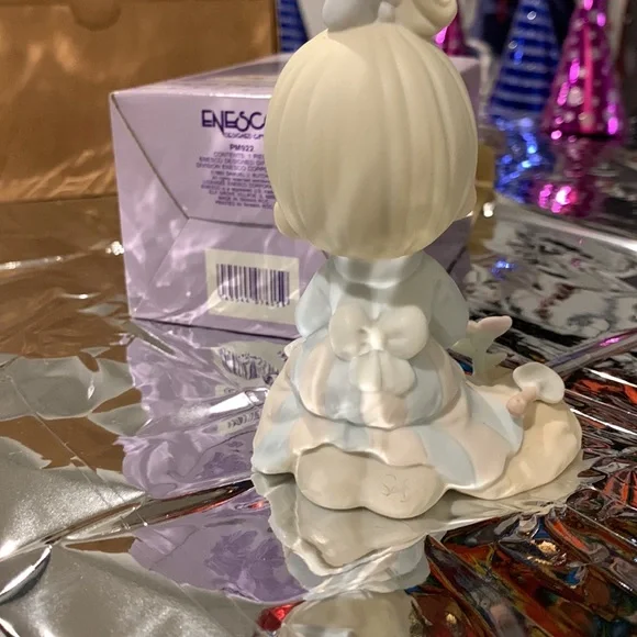 Precious Moments - Picture 2 of 4